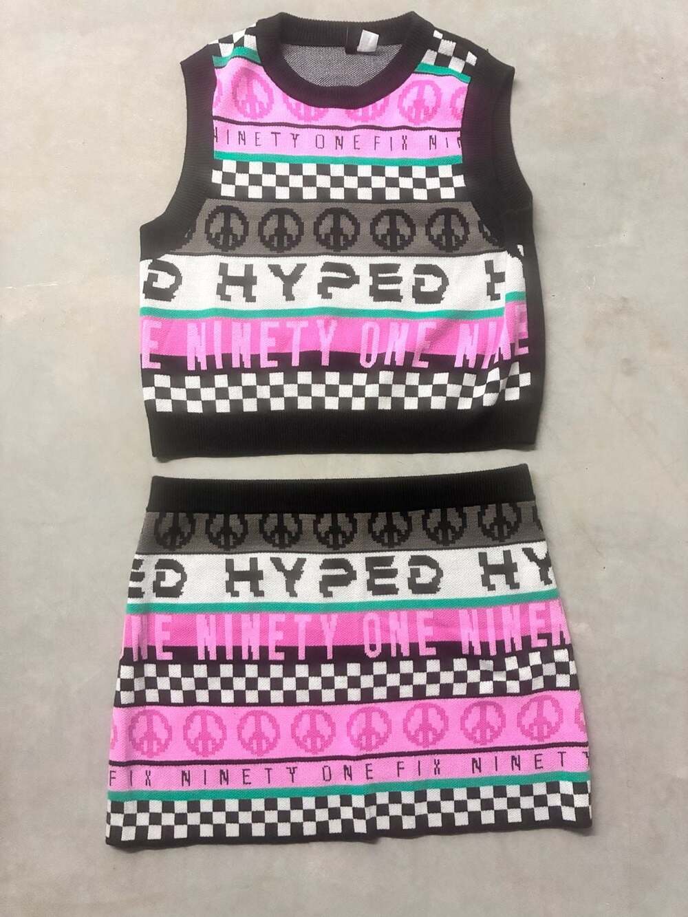 H&M Divided Knitted 2-Piece Sweater Vest and Skirt Set L